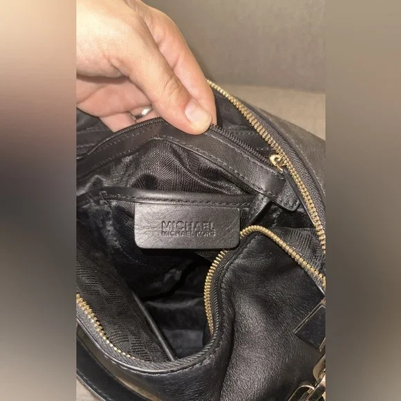 Michael Kors Matilda Large Calfskin Shoulder Bag - Picture 6 of 7